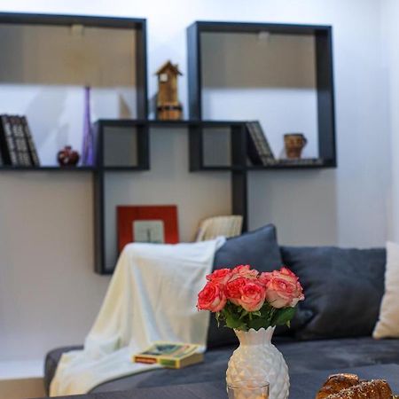 Old Friends Guesthouse غيومري المظهر الخارجي الصورة